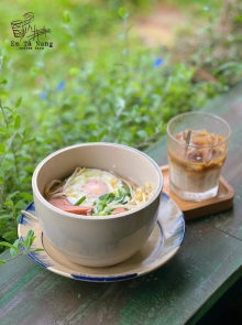 Mì gói trứng chiên 